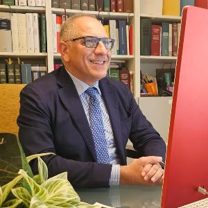 Avvocato Gianluca Bozzelli a Napoli