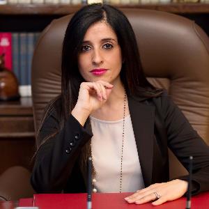 Avvocato Laura Fasulo a Salerno