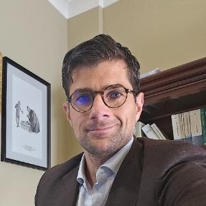Avvocato Luca Calicchio a Locorotondo